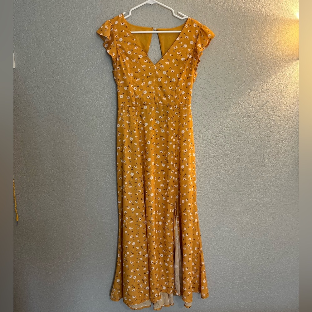 Yellow Floral Keyhole Back Dress With Slit